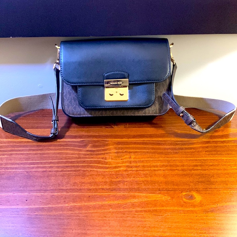 Michael Kors Crossbody